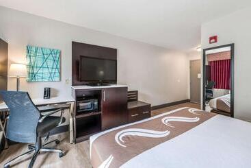 هتل Quality Inn Poughkeepsie