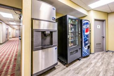 هتل Quality Inn Poughkeepsie