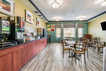 هتل Quality Inn Poughkeepsie