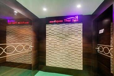 Отель Treebo Premium Tahoora International