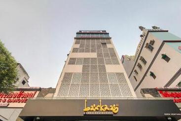Отель Treebo Premium Tahoora International