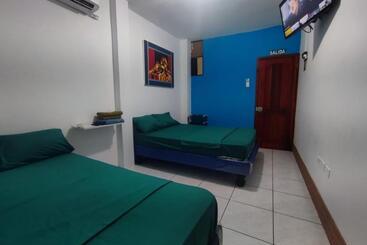 پانسیون Hostal Venecia Tu Casa En Manta