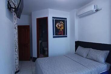 پانسیون Hostal Venecia Tu Casa En Manta