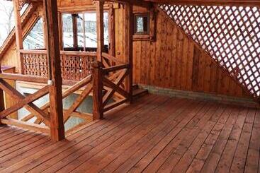پانسیون Jermatun Guest House