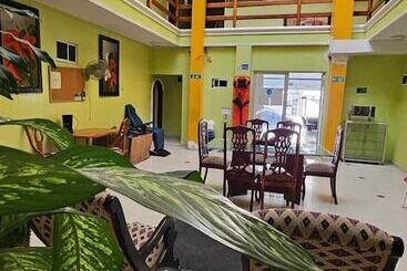 هتل Barranquilla Inn