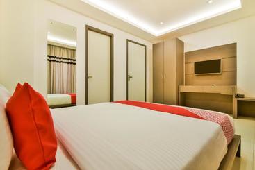 בית מלון כפרי Fab Alchemy Creek Baga