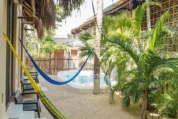 هتل Pelecanus Suites Holbox