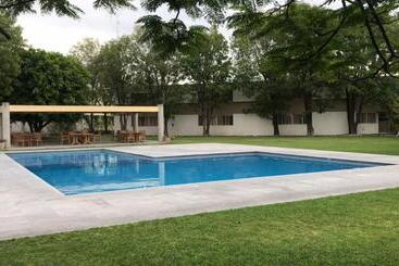 هتل Villablanca