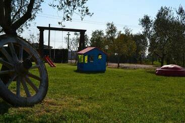 فندق Agriturismo Il Giglio Di Sant  Antonio