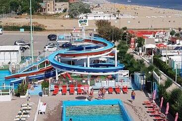 Hotel Monti