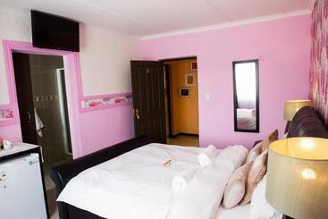 پانسیون A Z Boutique Guesthouse