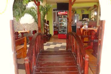 پانسیون Guest House Rosa