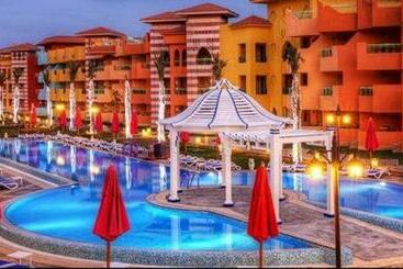 استراحتگاه Porto South Beach