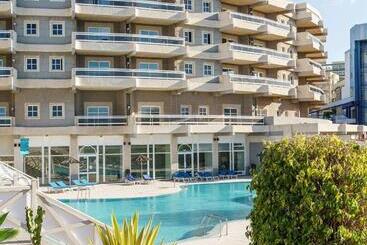 Aguamarina Golf Apartments