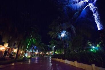هتل Aseania Resort Langkawi