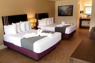 هتل Avanti International Resort