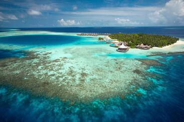 هتل Baros Maldives