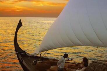 هتل Baros Maldives