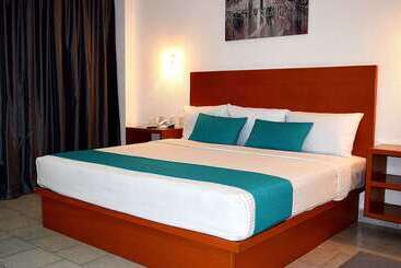 هتل Best Western Global Express