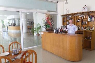 هتل Best Western Global Express