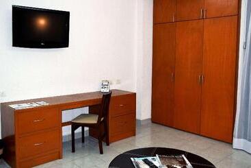 هتل Best Western Global Express