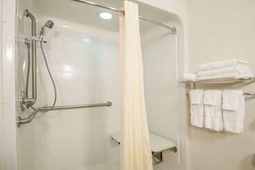 هتل Best Western Plus Blue Angel Inn