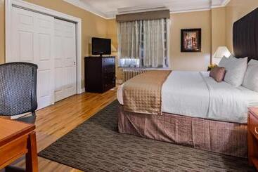 هتل Best Western Plus Hospitality House Suites