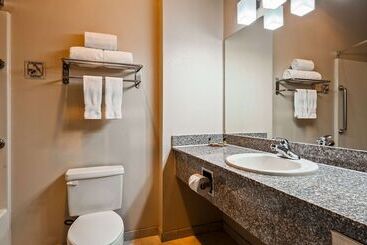 هتل Best Western Plus Memorial Inn
