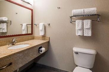 هتل Best Western Providenceseekonk Inn