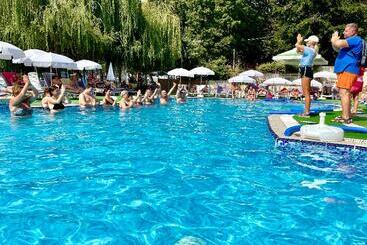 Bsa Holiday Park Hotel   All Inclusive