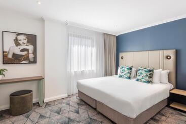 هتل Club Wyndham Sydney, Trademark Collection By Wyndham