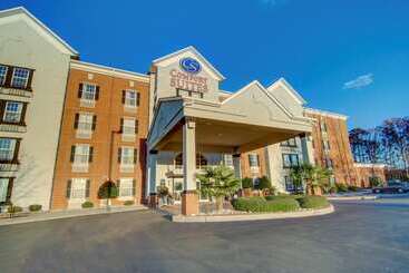 هتل Comfort Suites Newport News Airport