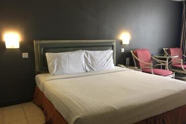 هتل Corus Paradise Resort Port Dickson