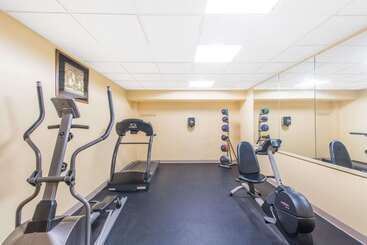 هتل Days Inn By Wyndham Colchester Burlington