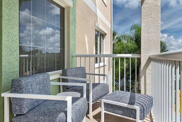 هتل Doubletree Suites By Hilton Naples