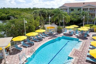 هتل Doubletree Suites By Hilton Naples
