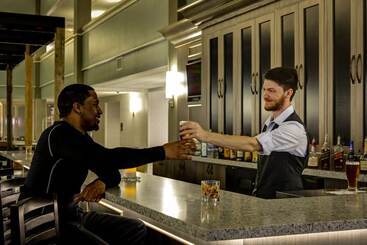 هتل Embassy Suites Williamsburg