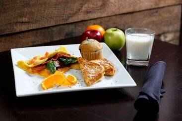 هتل Embassy Suites Williamsburg