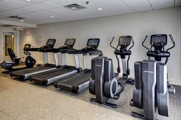 هتل Embassy Suites Williamsburg