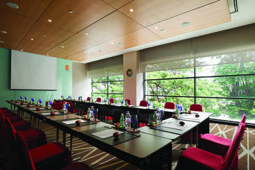 G Hotel Gurney