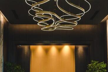 G Hotel Gurney