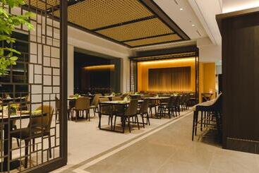 G Hotel Gurney
