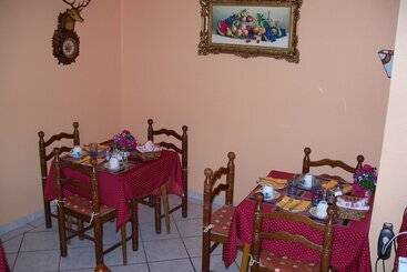 هتل Garni Djaran