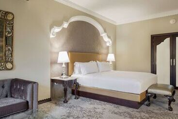 هتل Hilton Guatemala City