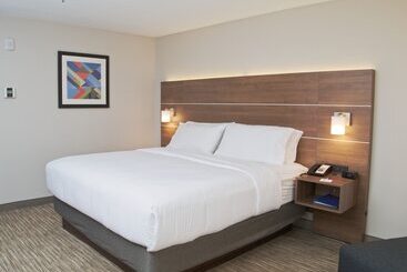 هتل Holiday Inn Express South Burlington, An Ihg