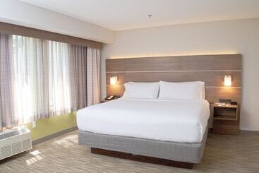 هتل Holiday Inn Express South Burlington, An Ihg