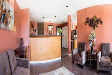 La Luna Inn, Ascend Hotel Collection
