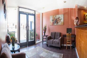 La Luna Inn, Ascend Hotel Collection