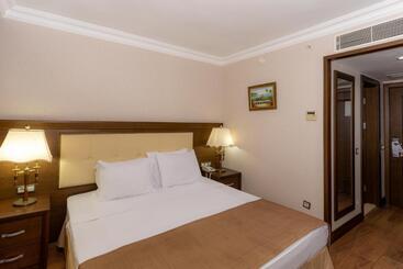 Hotel Latanya Park Resort