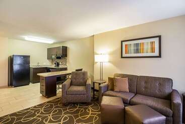 هتل Mainstay Suites Fargo   I 94 Medical Center